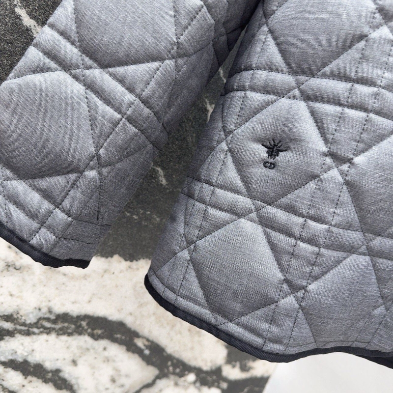 chr1st1an D10r outwear